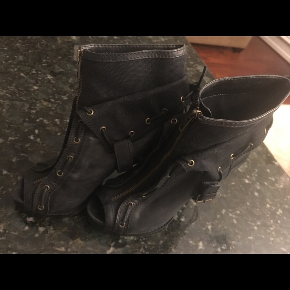 Size 8.5 heels